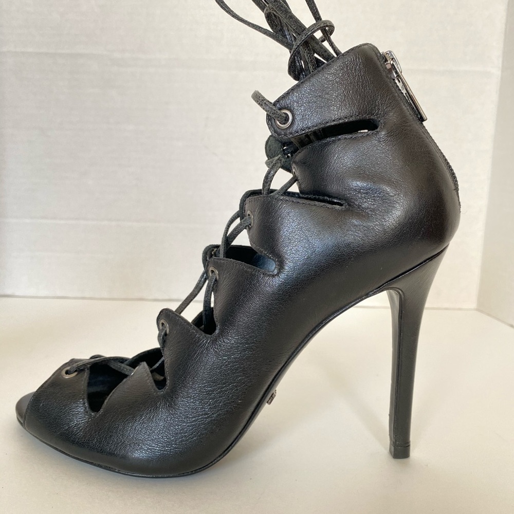 Schultz Heels - image 2